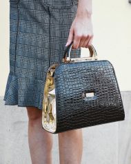 Luxusní kapučínovo-zlatá kroko kabelka do ruky S81 GROSSO