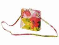 Kožená malá dámská crossbody kabelka s motivem květů růžová