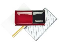 Gregorio Kožená červeno-černá dámská peněženka v dárkové krabičce