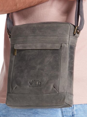 WILD Kožená pánská crossbody taška tmavě šedá 20x25x6 cm WILD Kožená pánská crossbody taška tmavě šedá 20x25x6 cm
